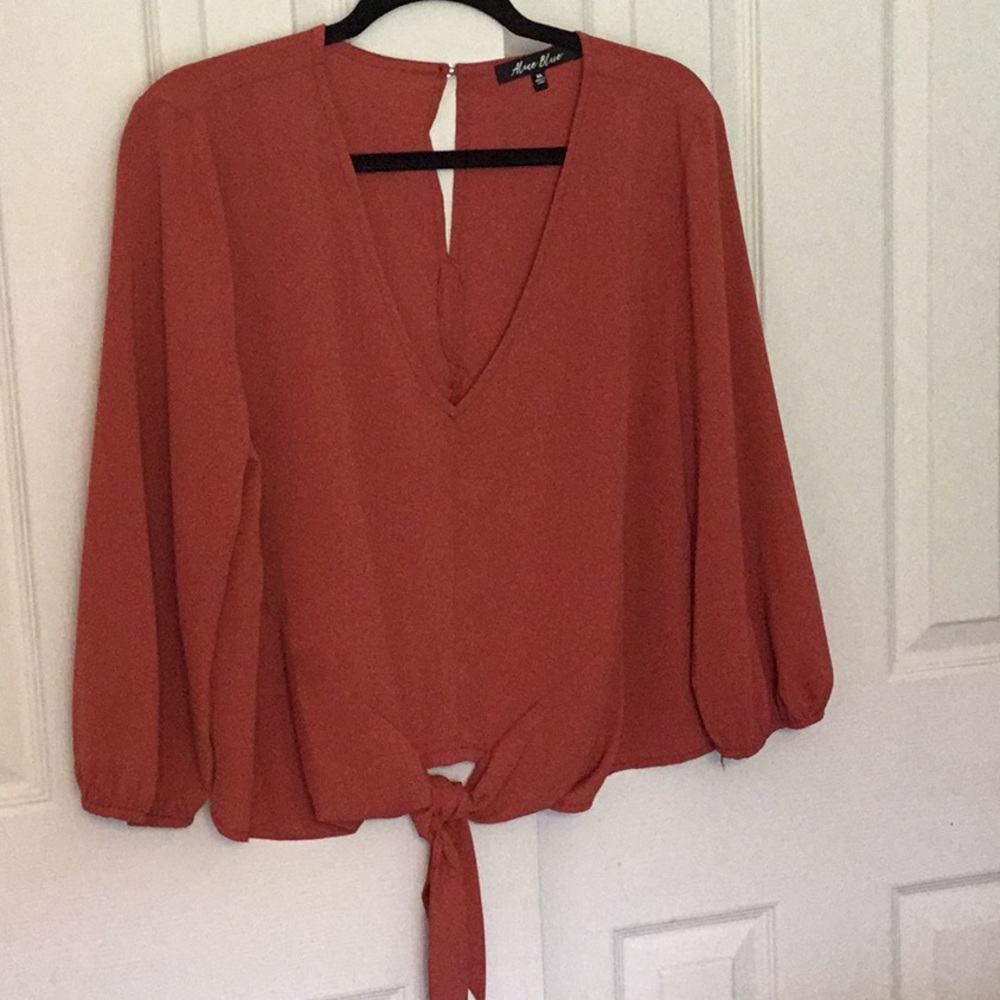 Alice Blue xl tie front blouse. NWOT